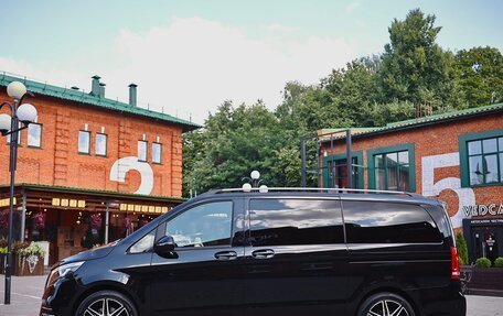 Mercedes-Benz V-Класс, 2018 год, 4 400 000 рублей, 8 фотография