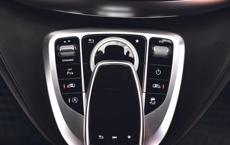 Mercedes-Benz V-Класс, 2018 год, 4 400 000 рублей, 27 фотография