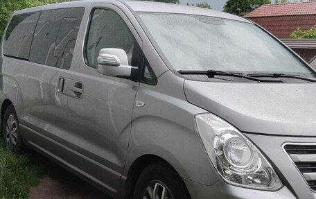 Hyundai Grand Starex Grand Starex I рестайлинг 2, 2017 год, 2 850 000 рублей, 4 фотография