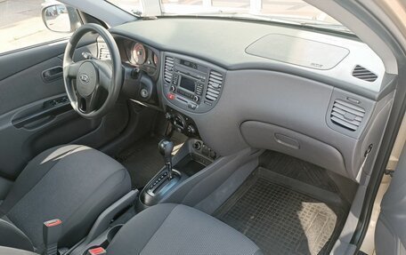 KIA Rio II, 2011 год, 650 000 рублей, 15 фотография