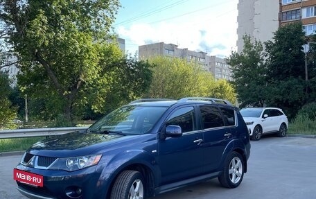 Mitsubishi Outlander III рестайлинг 3, 2008 год, 930 000 рублей, 2 фотография