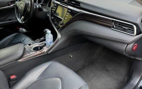 Toyota Camry, 2018 год, 1 999 999 рублей, 12 фотография