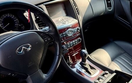 Infiniti QX50 I рестайлинг, 2015 год, 2 125 000 рублей, 9 фотография