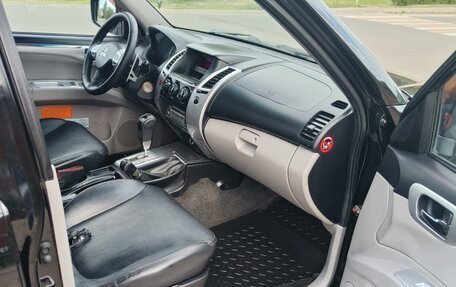 Mitsubishi Pajero Sport II рестайлинг, 2011 год, 1 390 000 рублей, 8 фотография