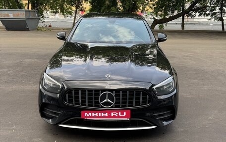 Mercedes-Benz E-Класс, 2020 год, 3 600 000 рублей, 8 фотография