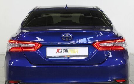 Toyota Camry, 2021 год, 3 450 000 рублей, 6 фотография