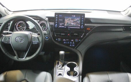 Toyota Camry, 2021 год, 3 450 000 рублей, 15 фотография
