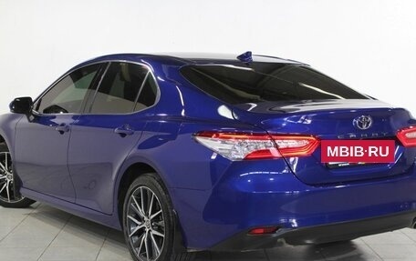 Toyota Camry, 2021 год, 3 450 000 рублей, 7 фотография