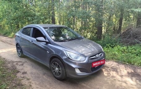 Hyundai Solaris II рестайлинг, 2011 год, 650 000 рублей, 15 фотография