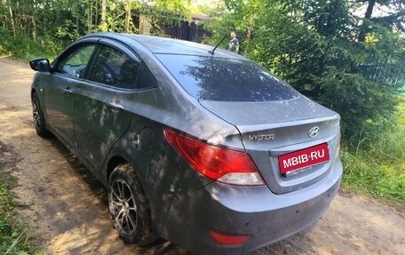 Hyundai Solaris II рестайлинг, 2011 год, 650 000 рублей, 8 фотография