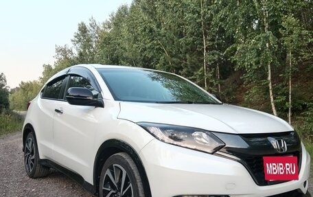 Honda Vezel, 2017 год, 1 950 000 рублей, 8 фотография