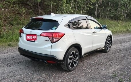Honda Vezel, 2017 год, 1 950 000 рублей, 10 фотография
