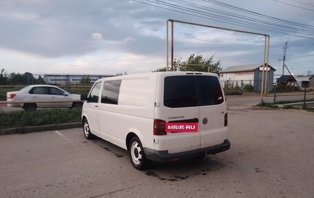 Volkswagen Transporter T5 рестайлинг, 2004 год, 680 000 рублей, 4 фотография
