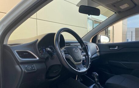 Hyundai Solaris II рестайлинг, 2018 год, 1 249 000 рублей, 20 фотография
