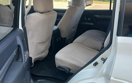 Mitsubishi Pajero IV, 2013 год, 2 880 000 рублей, 2 фотография