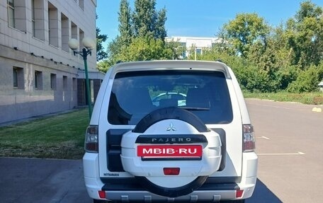 Mitsubishi Pajero IV, 2013 год, 2 880 000 рублей, 7 фотография