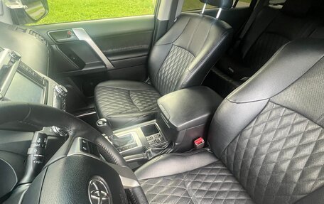 Toyota Land Cruiser Prado 150 рестайлинг 2, 2017 год, 5 700 000 рублей, 10 фотография