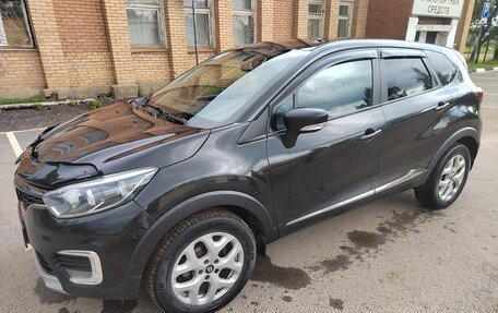 Renault Kaptur I рестайлинг, 2016 год, 995 000 рублей, 2 фотография