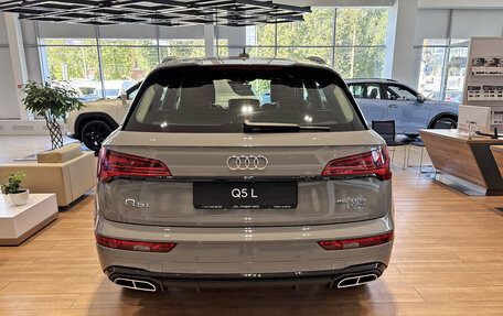 Audi Q5, 2025 год, 6 400 000 рублей, 38 фотография