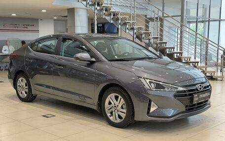 Hyundai Elantra VI рестайлинг, 2019 год, 1 799 000 рублей, 6 фотография