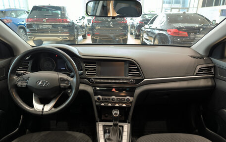 Hyundai Elantra VI рестайлинг, 2019 год, 1 799 000 рублей, 18 фотография