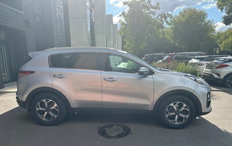 KIA Sportage IV рестайлинг, 2018 год, 1 900 000 рублей, 4 фотография