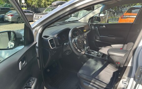 KIA Sportage IV рестайлинг, 2018 год, 1 900 000 рублей, 9 фотография