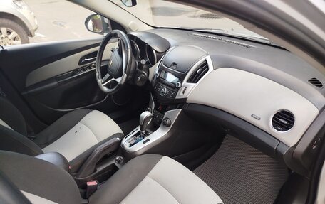 Chevrolet Cruze II, 2013 год, 550 000 рублей, 9 фотография