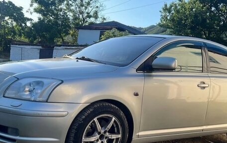 Toyota Avensis III рестайлинг, 2004 год, 670 000 рублей, 4 фотография