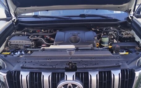 Toyota Land Cruiser Prado 150 рестайлинг 2, 2015 год, 3 850 000 рублей, 1 фотография