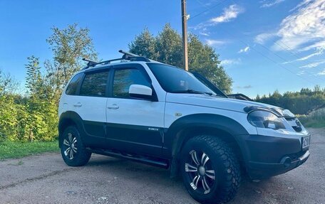 Chevrolet Niva I рестайлинг, 2018 год, 900 000 рублей, 5 фотография