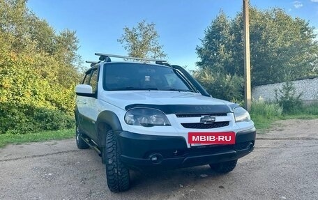 Chevrolet Niva I рестайлинг, 2018 год, 900 000 рублей, 11 фотография