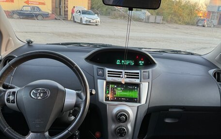 Toyota Yaris III рестайлинг, 2007 год, 695 000 рублей, 7 фотография