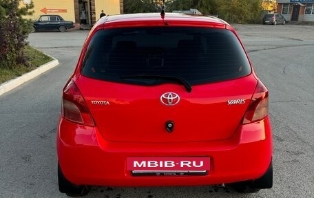 Toyota Yaris III рестайлинг, 2007 год, 695 000 рублей, 5 фотография
