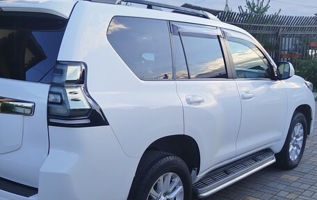 Toyota Land Cruiser Prado 150 рестайлинг 2, 2015 год, 3 850 000 рублей, 6 фотография