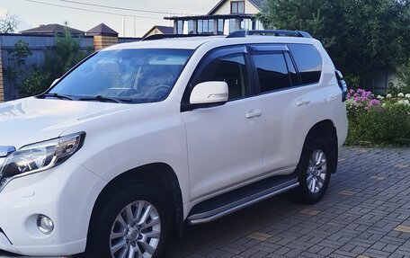 Toyota Land Cruiser Prado 150 рестайлинг 2, 2015 год, 3 850 000 рублей, 3 фотография