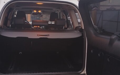 Toyota Land Cruiser Prado 150 рестайлинг 2, 2015 год, 3 850 000 рублей, 12 фотография