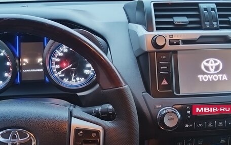 Toyota Land Cruiser Prado 150 рестайлинг 2, 2015 год, 3 850 000 рублей, 15 фотография