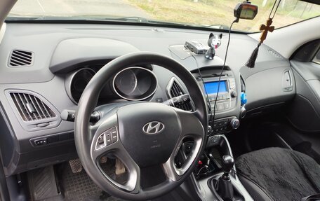 Hyundai ix35 I рестайлинг, 2014 год, 1 300 000 рублей, 10 фотография