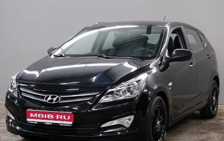 Hyundai Solaris II рестайлинг, 2015 год, 999 000 рублей, 1 фотография