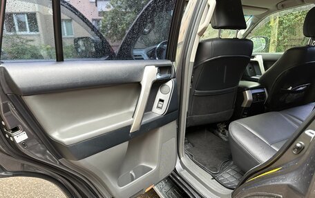 Toyota Land Cruiser Prado 150 рестайлинг 2, 2012 год, 3 100 000 рублей, 25 фотография