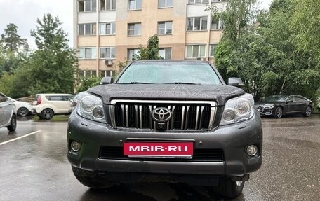 Toyota Land Cruiser Prado 150 рестайлинг 2, 2012 год, 3 100 000 рублей, 2 фотография