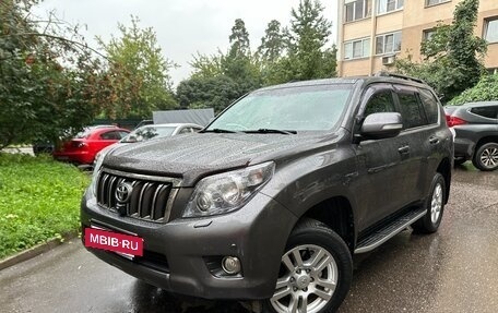 Toyota Land Cruiser Prado 150 рестайлинг 2, 2012 год, 3 100 000 рублей, 3 фотография