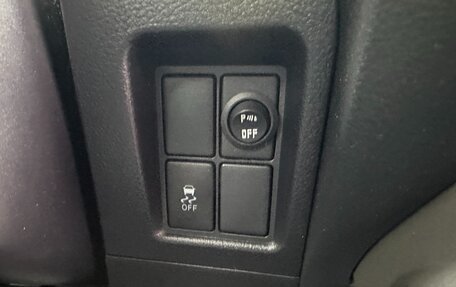 Toyota Land Cruiser Prado 150 рестайлинг 2, 2012 год, 3 100 000 рублей, 40 фотография