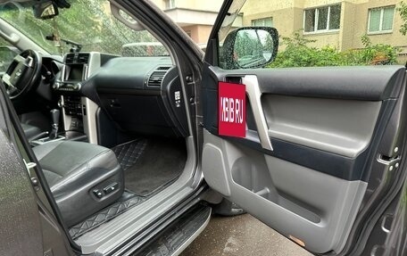 Toyota Land Cruiser Prado 150 рестайлинг 2, 2012 год, 3 100 000 рублей, 35 фотография
