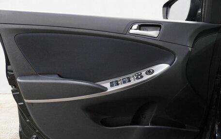 Hyundai Solaris II рестайлинг, 2015 год, 999 000 рублей, 13 фотография