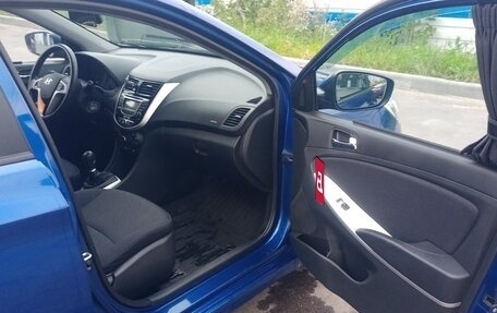 Hyundai Solaris II рестайлинг, 2012 год, 680 000 рублей, 13 фотография