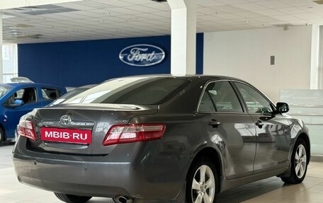 Toyota Camry, 2008 год, 1 050 000 рублей, 10 фотография