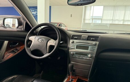 Toyota Camry, 2008 год, 1 050 000 рублей, 21 фотография