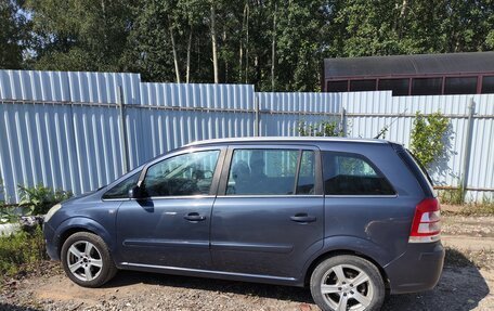 Opel Zafira B, 2008 год, 550 000 рублей, 2 фотография